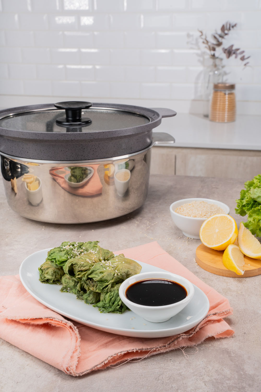 Rollitos de lechuga y cerdo