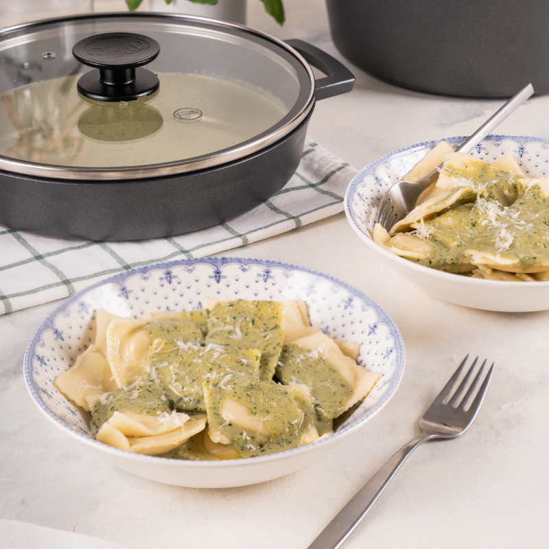 Sorrentinos con creamy pesto